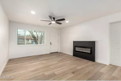 3939 W Harmont Drive, Phoenix, AZ 85051 - Photo 9