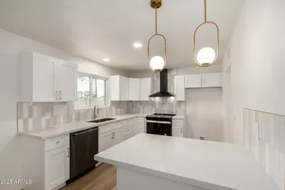 3939 W Harmont Drive, Phoenix, AZ 85051 - Photo 11