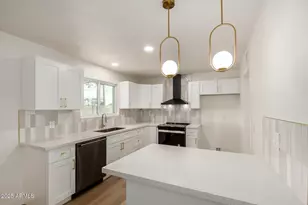 3939 W Harmont Dr, Phoenix, AZ 85051 - Photo 11