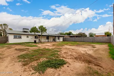 3939 W Harmont Drive, Phoenix, AZ 85051 - Photo 31