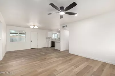 3939 W Harmont Drive, Phoenix, AZ 85051 - Photo 7