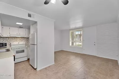 3737 E Turney Avenue #120, Phoenix, AZ 85018 - Photo 7