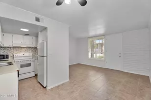 3737 E Turney Ave, Phoenix, AZ 85018 - Photo 7