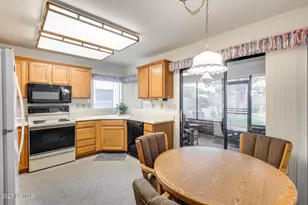 19539 N 141st Ave, Sun City West, AZ 85375 - Photo 17