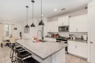 8827 S 67th Dr, Laveen, AZ 85339 - Photo 11