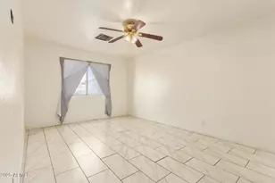 13067 S Del Rio Rd, Arizona City, AZ 85123 - Photo 11