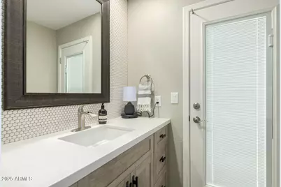 2551 E Missouri Avenue, Phoenix, AZ 85016 - Photo 19