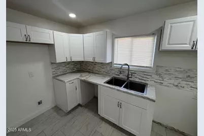3435 W Holly Street, Phoenix, AZ 85009 - Photo 7