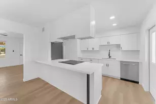 3645 W Cavalier Dr, Phoenix, AZ 85019 - Photo 11