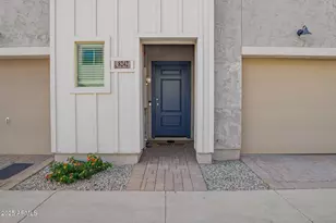 8242 N 22nd Dr, Phoenix, AZ 85021 - Photo 3