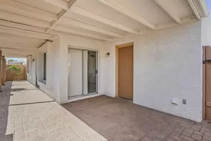 807 E Michelle Dr, Phoenix, AZ 85022 - Photo 33