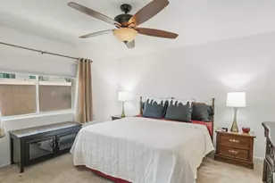 807 E Michelle Dr, Phoenix, AZ 85022 - Photo 23