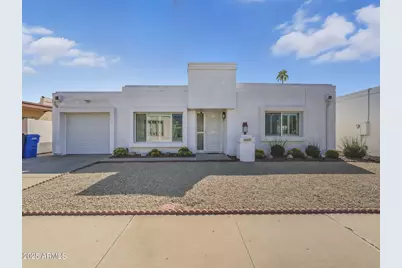 807 E Michelle Drive, Phoenix, AZ 85022 - Photo 1