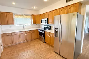 10223 W Andover Ave, Sun City, AZ 85351 - Photo 7