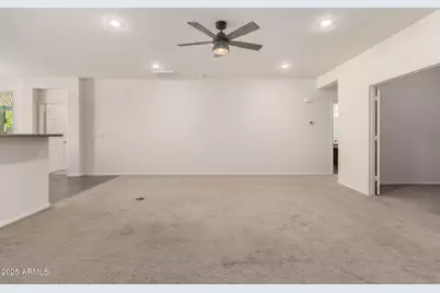 2106 E Aire Libre Avenue, Phoenix, AZ 85022 - Photo 5