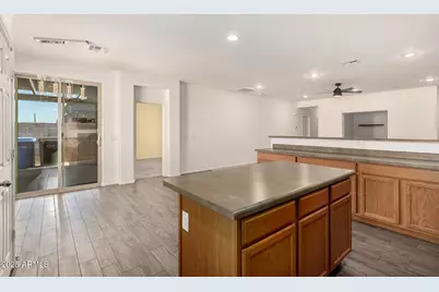 2106 E Aire Libre Avenue, Phoenix, AZ 85022 - Photo 11