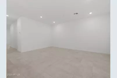 15817 W Gray Fox Trail, Surprise, AZ 85387 - Photo 9