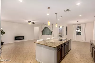 18225 W Montecito Avenue, Goodyear, AZ 85395 - Photo 7