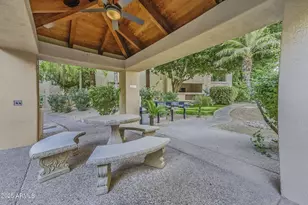 5104 N 32nd St, Phoenix, AZ 85018 - Photo 13