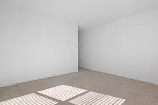 15809 W Gray Fox Trl, Surprise, AZ 85387 - Photo 13