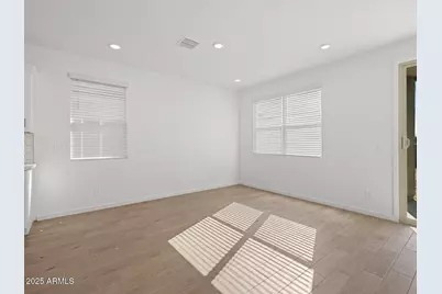 15809 W Gray Fox Trail, Surprise, AZ 85387 - Photo 9