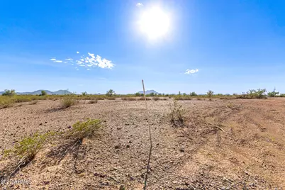 407Xx W Montebello Avenue #R, Tonopah, AZ 85354 - Photo 3