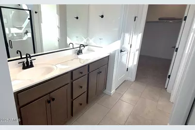 20692 N 224th Avenue, Surprise, AZ 85387 - Photo 9