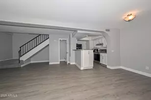 792 E Eugie Ave, Phoenix, AZ 85022 - Photo 7