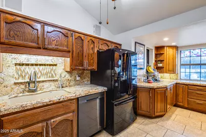 247 E Glencove Street, Mesa, AZ 85201 - Photo 11