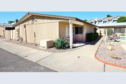 1622 E Campbell Avenue #P, Phoenix, AZ 85016 - Photo 1