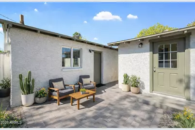 2647 E Whitton Avenue, Phoenix, AZ 85016 - Photo 11