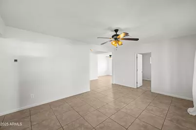 2647 E Whitton Avenue, Phoenix, AZ 85016 - Photo 7