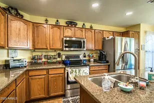 1456 E Holiday Dr, Casa Grande, AZ 85122 - Photo 9