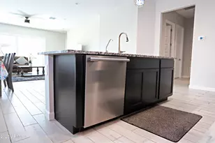 10549 W Albert Ln W, Peoria, AZ 85382 - Photo 13