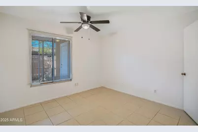 8235 N 34th Drive, Phoenix, AZ 85051 - Photo 17