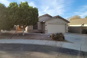 3423 E Menadota Dr, Phoenix, AZ 85050 - Photo 1