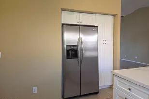 2235 E Donald Dr E, Phoenix, AZ 85024 - Photo 9