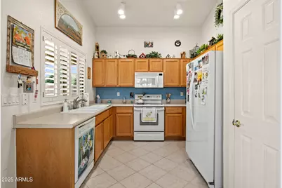 6347 S Pinaleno Place, Chandler, AZ 85249 - Photo 9