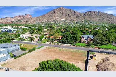 5335 E Exeter Boulevard #45, Phoenix, AZ 85018 - Photo 1