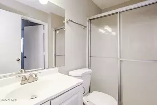 7130 W Merrell St, Phoenix, AZ 85033 - Photo 9