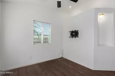 632 W Jones Avenue, Phoenix, AZ 85041 - Photo 9