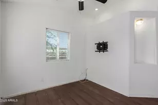 632 W Jones Ave, Phoenix, AZ 85041 - Photo 9