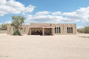 228 W Calle Tuberia, Casa Grande, AZ 85194 - Photo 1