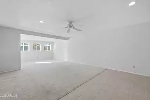 4849 E Lake Point Cir, Phoenix, AZ 85044 - Photo 15