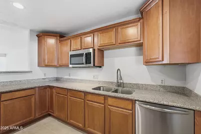 4849 E Lake Point Circle, Phoenix, AZ 85044 - Photo 13