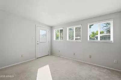 4849 E Lake Point Circle, Phoenix, AZ 85044 - Photo 19