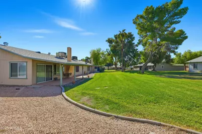 4849 E Lake Point Circle, Phoenix, AZ 85044 - Photo 33