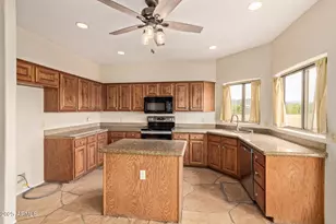 1032 E Carlise Rd, Phoenix, AZ 85086 - Photo 17