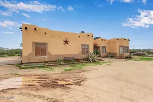 1032 E Carlise Rd, Phoenix, AZ 85086 - Photo 3