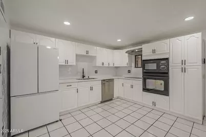 3849 E Sheena Drive, Phoenix, AZ 85032 - Photo 17